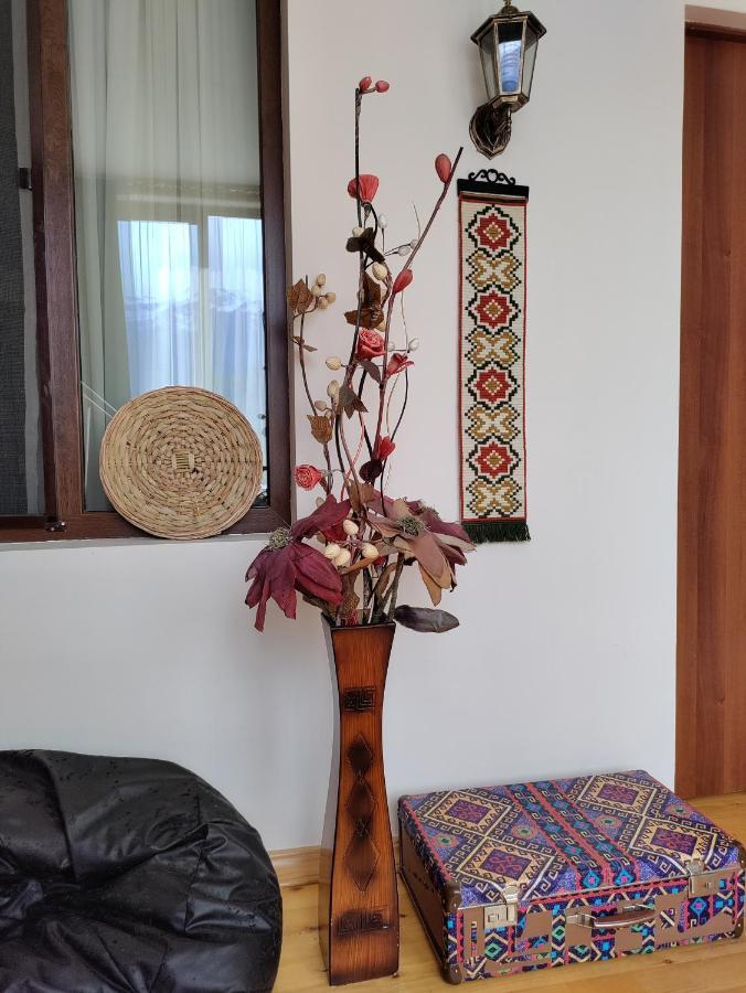Village House Mestia Bagian luar foto