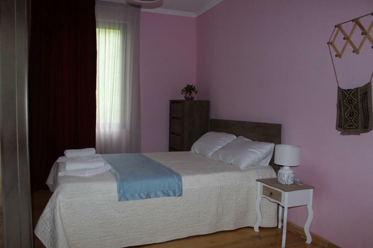 Village House Mestia Bagian luar foto